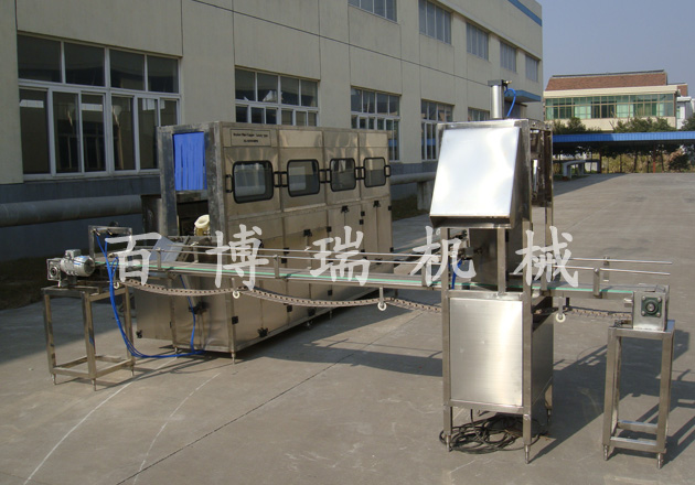 100-200BPH 桶裝水灌裝機(jī)